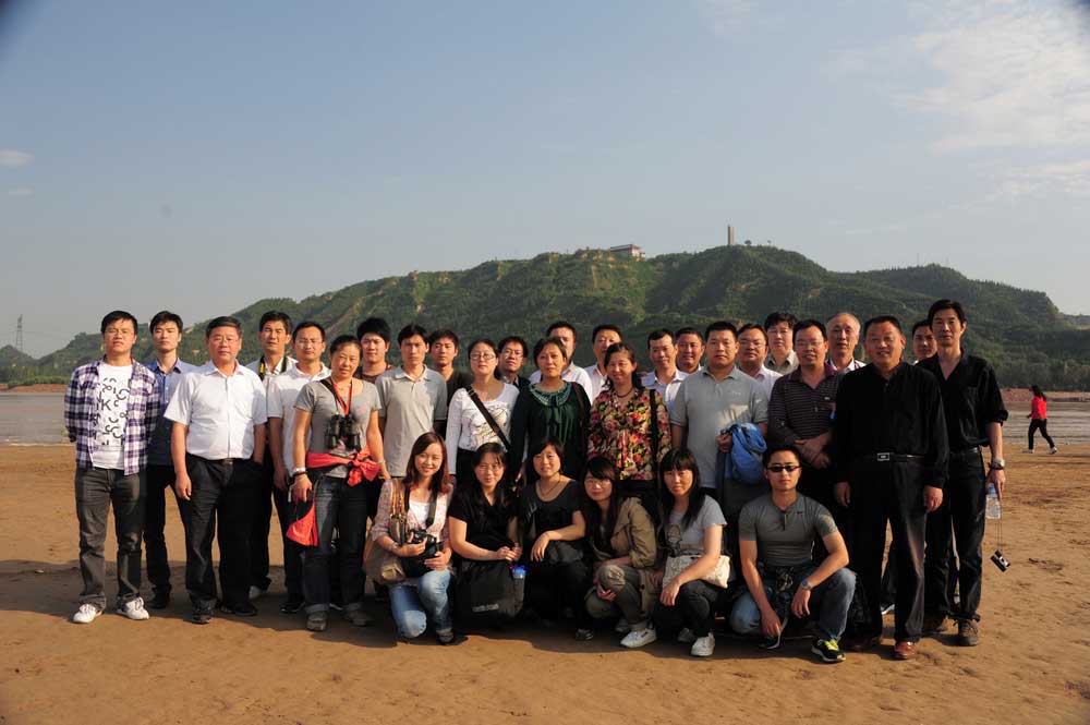 天博·(中国)官方网站员工赴河南参观考察风采
